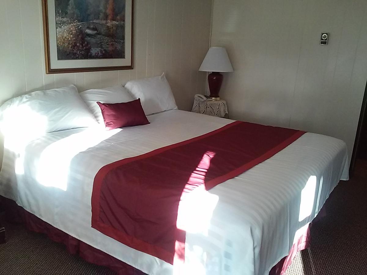 Holiday House Motel Hillsdale Buitenkant foto