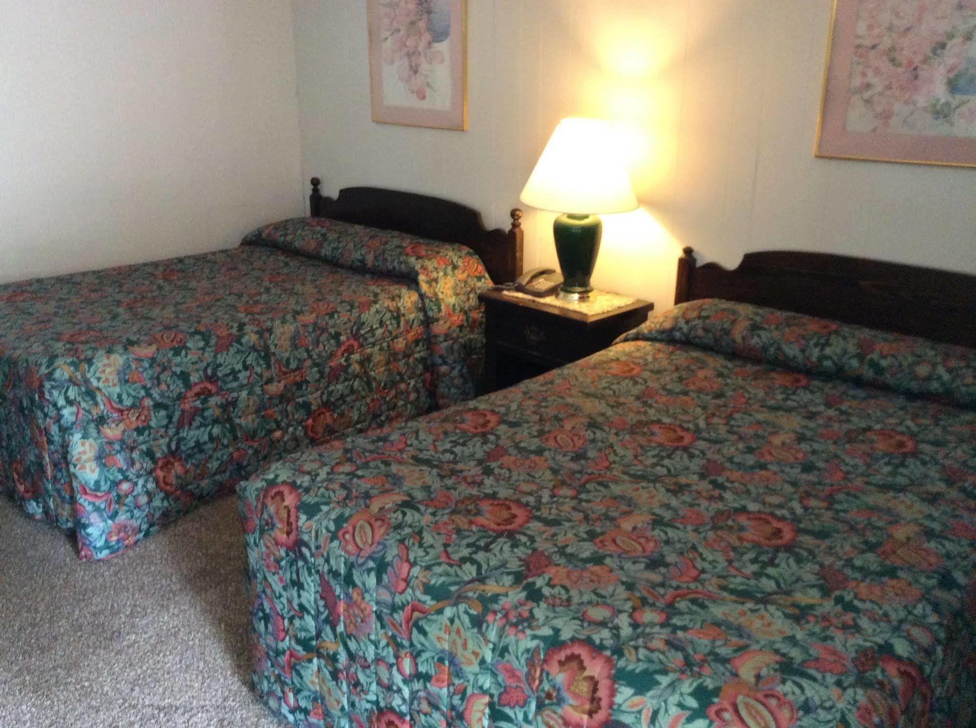 Holiday House Motel Hillsdale Buitenkant foto
